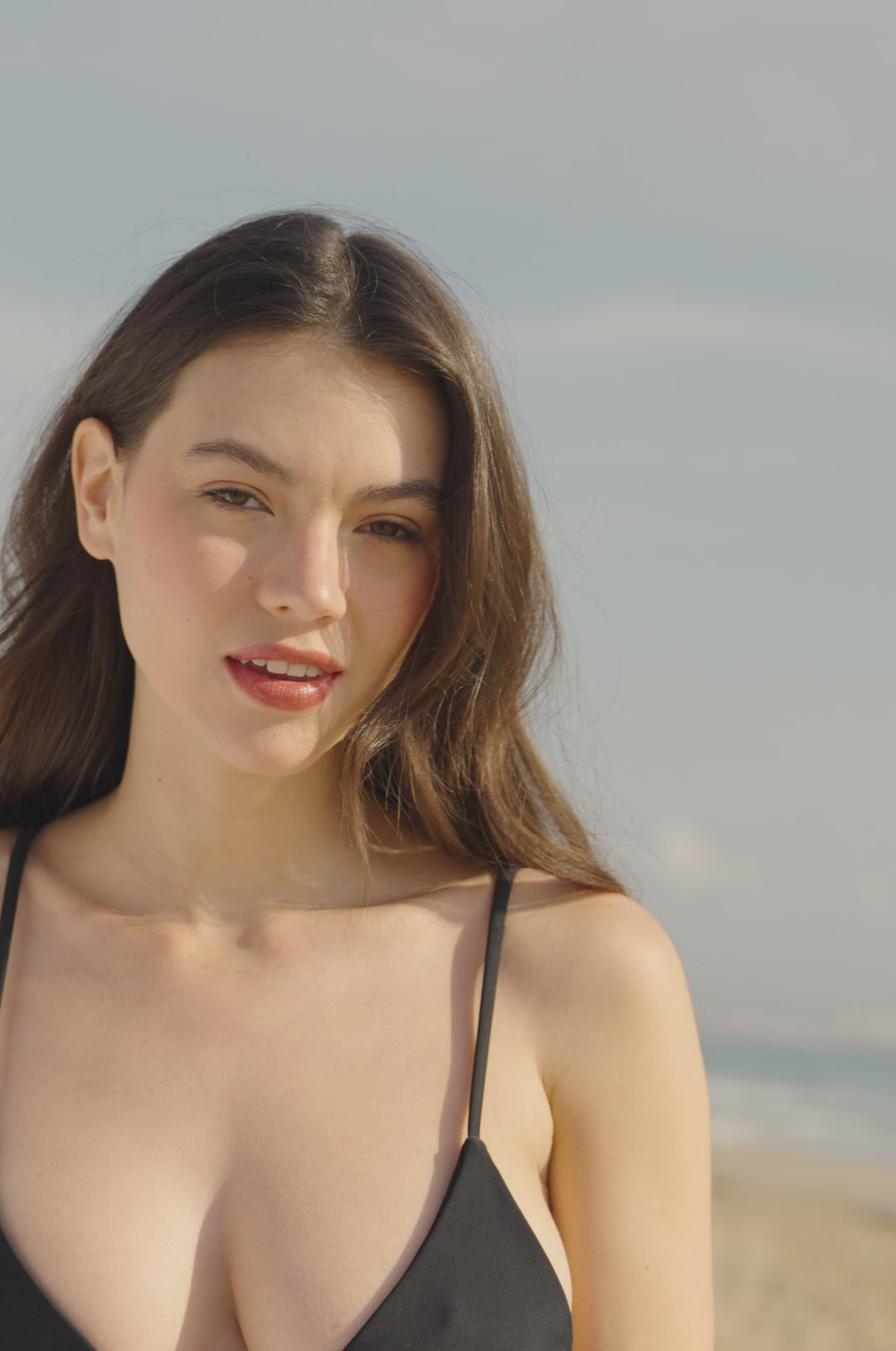 Charger la vidéo : Kai Top + Lilo Bottom Black Bikini