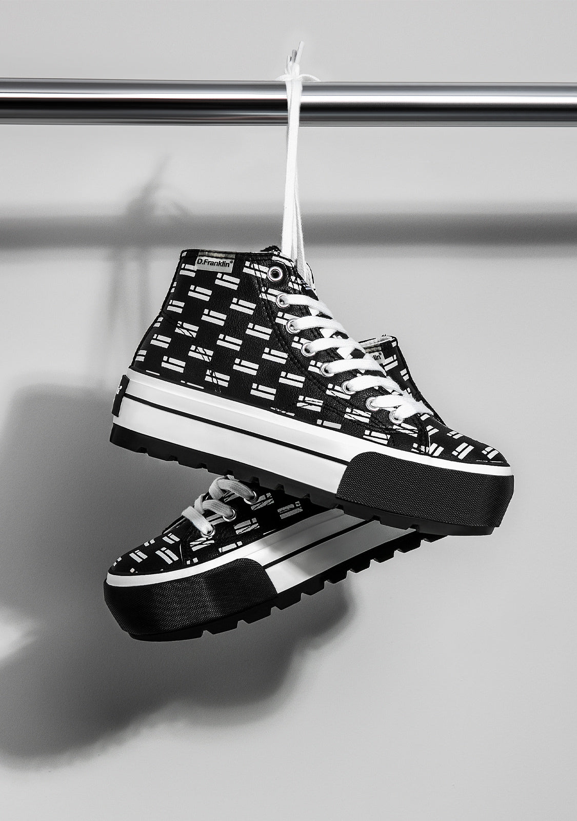 One Way Platform DF Flag Black